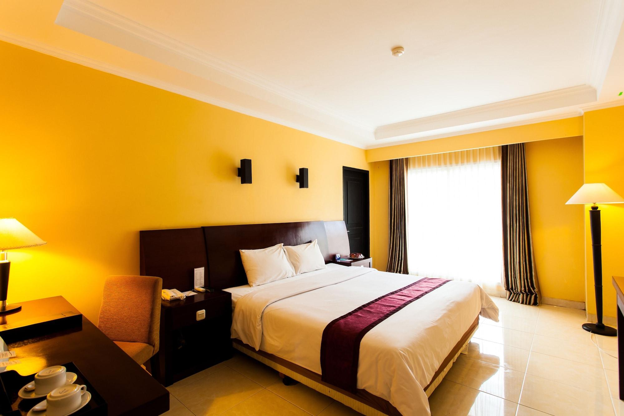 Aston Niu Manokwari Hotel & Conference Center Exteriör bild
