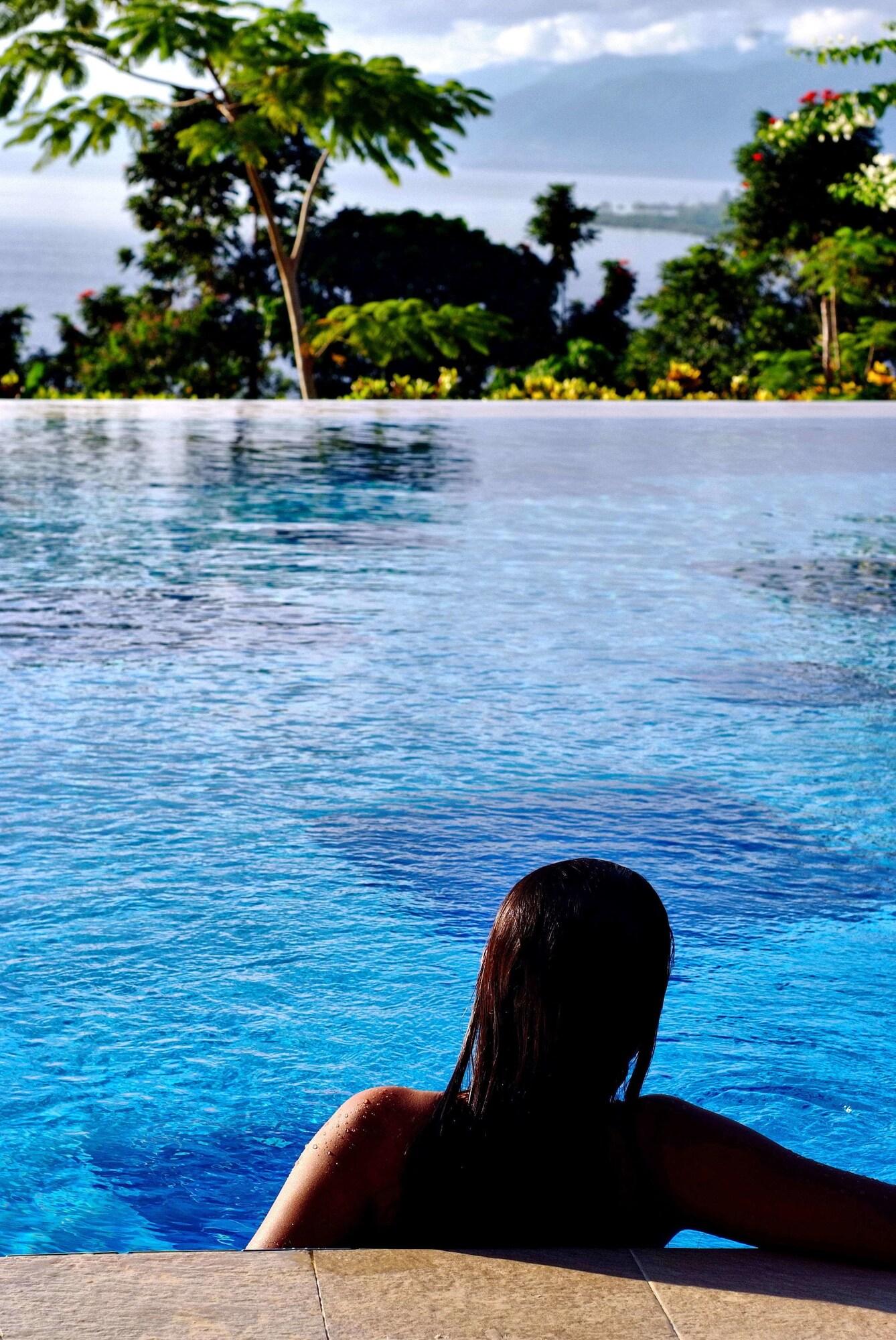Aston Niu Manokwari Hotel & Conference Center Exteriör bild