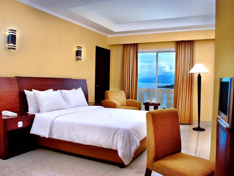Aston Niu Manokwari Hotel & Conference Center Exteriör bild