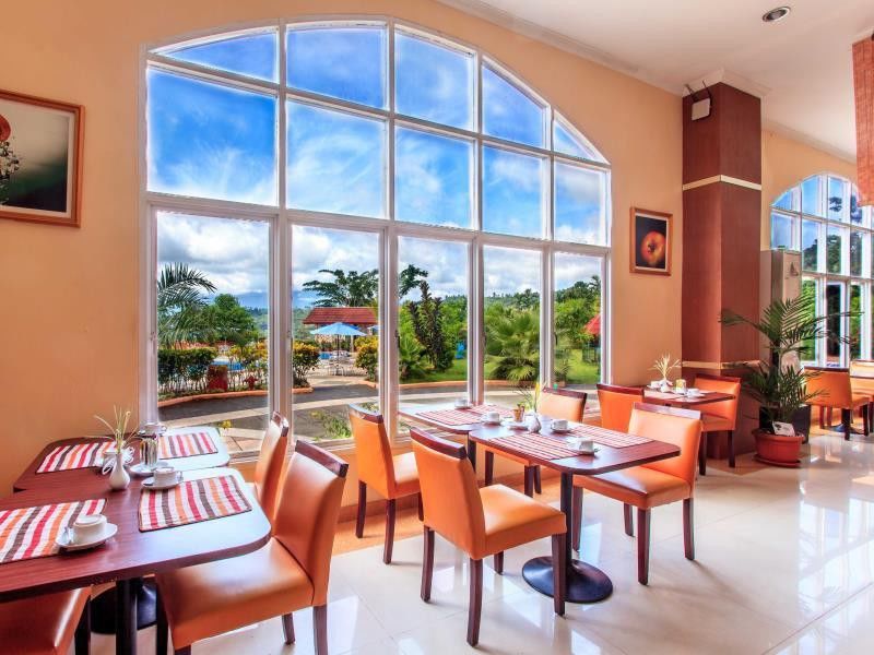 Aston Niu Manokwari Hotel & Conference Center Exteriör bild