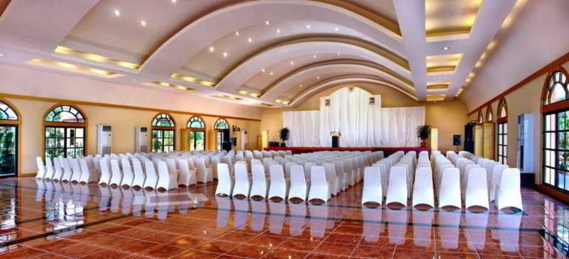 Aston Niu Manokwari Hotel & Conference Center Exteriör bild